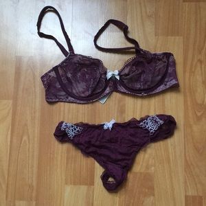 Body by Victoria Victoria Secret Lace Unlined Bra